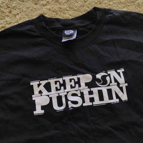 DVS T Shirt - Picture 2 of 3